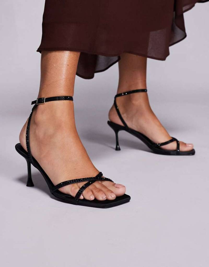 SIMMI London - Eleonoora - Sandaletten in Schwarz mit Kitten-Absatz von SIMMI Shoes