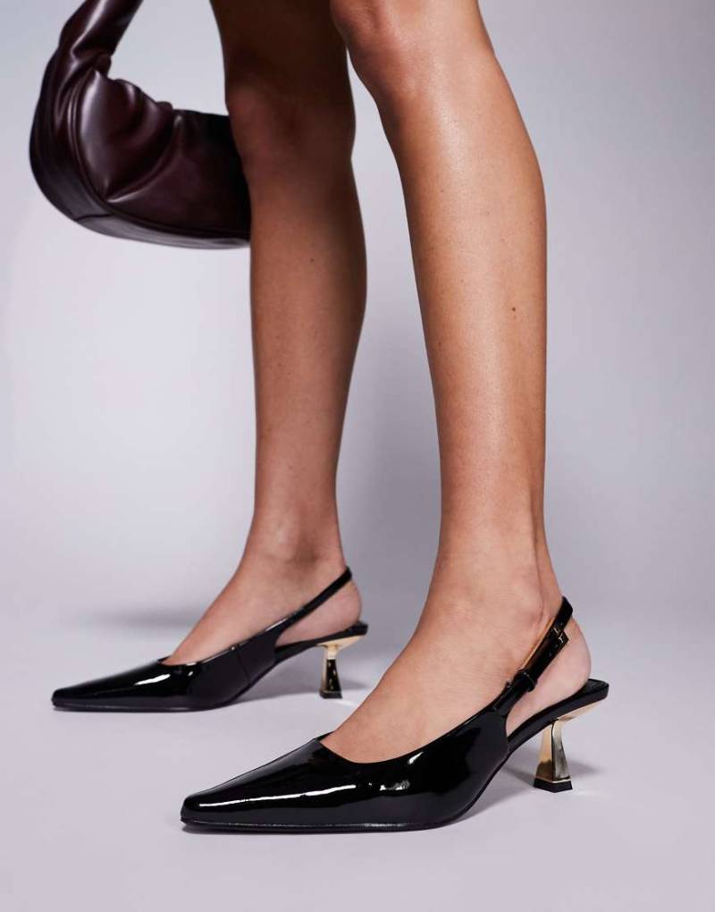 SIMMI London - June - Spitze Schuhe in schwarzer Lackoptik mit Fersenriemen und Kitten-Absatz von SIMMI Shoes