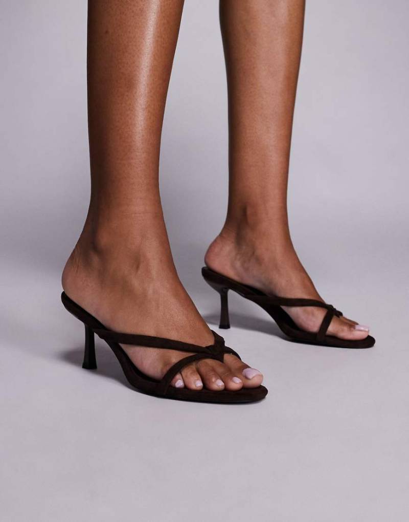 SIMMI London - Martina - Mules-Sandalen aus schokobraunem Wildleder mit Absatz-Brown von SIMMI Shoes