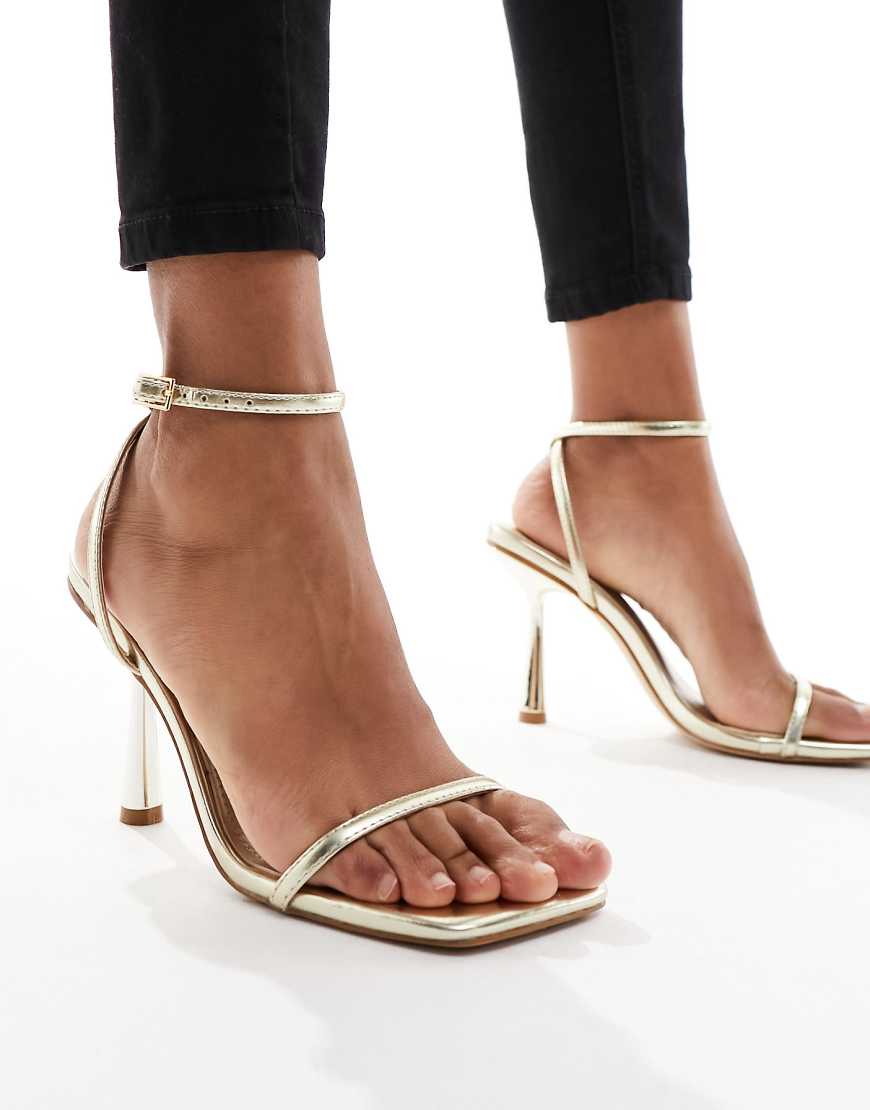 Simmi London - Damira - Filigrane Riemchen-Sandaletten in Gold-Goldfarben von SIMMI Shoes