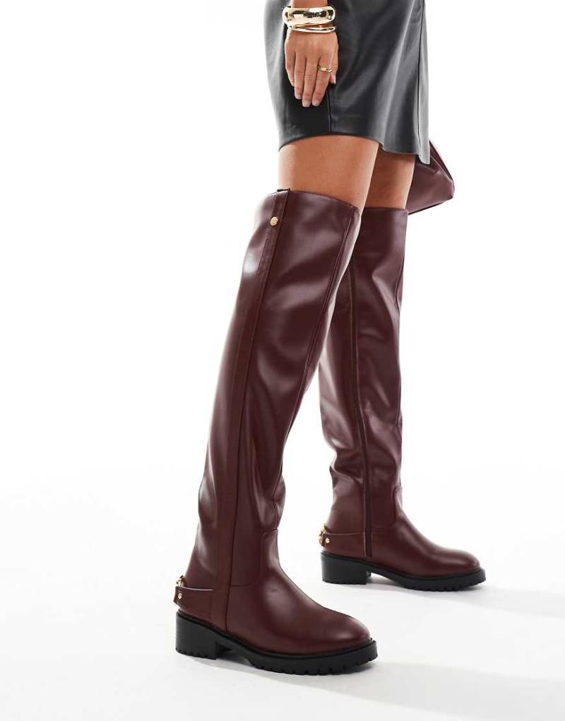 Simmi London - Gerald - Overknee-Stiefel in Burgunderrot von SIMMI Shoes
