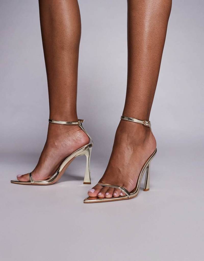 Simmi London - Pearr - Filigrane Sandaletten in spiegelnder Goldoptik mit Absatz-Goldfarben von SIMMI Shoes