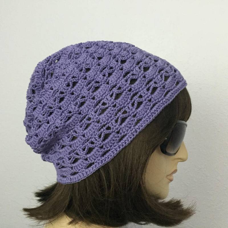 Damen Sommer Häkelhut Slouchy Beanie in Lila Frühlingshut Sommermode von SIMPATICOUS