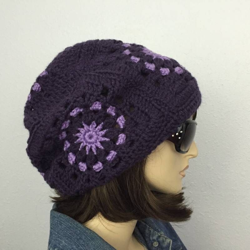 Frauen Häkelhut Slouchy Hat in Lila Damen Accessoires Herbstmode von SIMPATICOUS