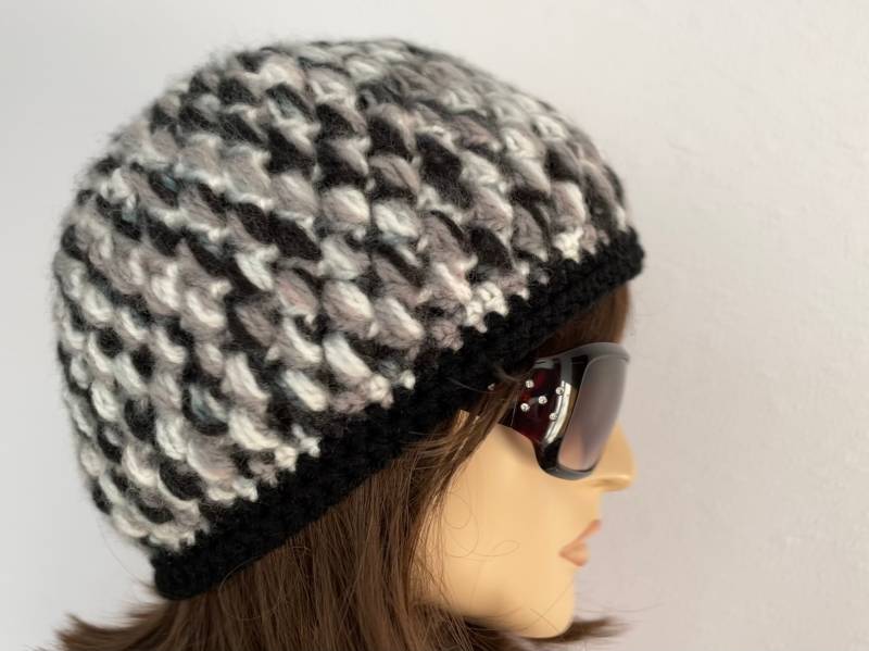 Frauen Häkeln Hut Winer Beanie in Farbwechsel Garn Winter Damen Accessoires Herbst Mode von SIMPATICOUS