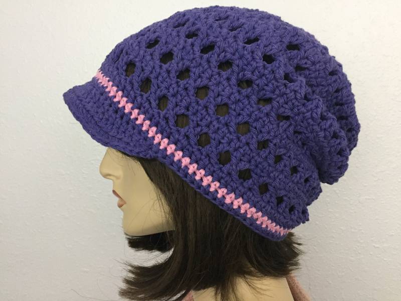 Frauen Häkeln Sommer-Hut Mit Schild Frauen-Sommer-Slouchy Beanie in Lila Baumwolle Frauen-Frühlings-Hut-Sommer-Mode von SIMPATICOUS