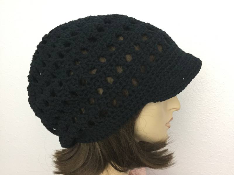 Frauen Häkeln Sommer Hut Mit Schirm Frauen-Sommer Slouchy Beanie in Schwarz Baumwollgarn Frühling Sommer-Mode von SIMPATICOUS