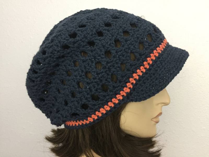 Frauen Häkeln Sommer Hut Mit Schirm Slouchy Beanie in Indigo Blau Baumwollgarn Frühling von SIMPATICOUS