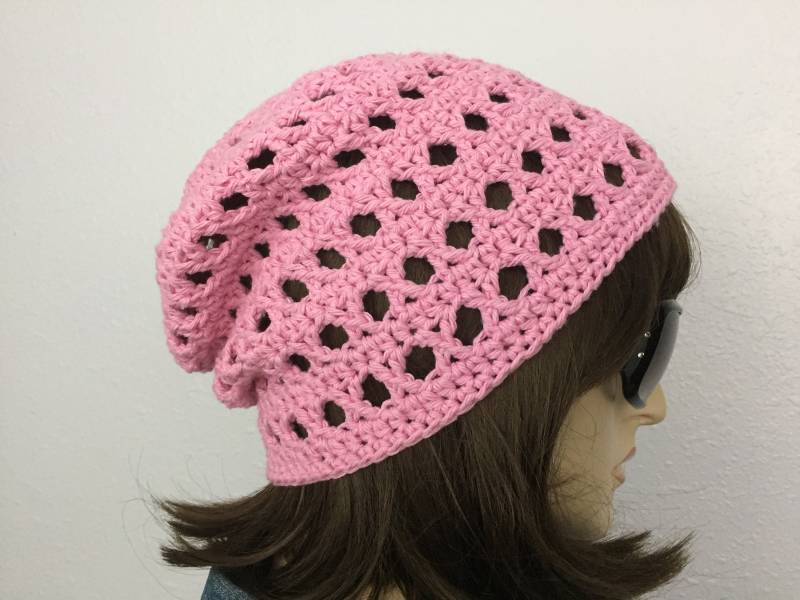 Frauen Häkeln Sommer Hut Slouchy Beanie in Pastell Rosa Baumwollgarn Frühling von SIMPATICOUS