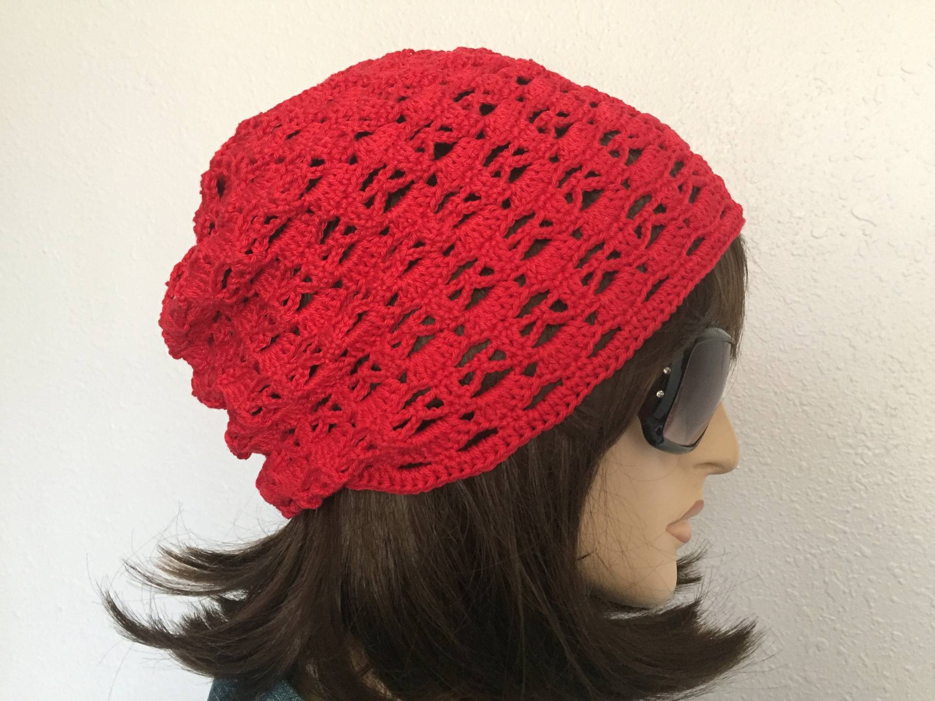 Frauen Häkeln Sommer Hut Slouchy Beanie in Rot Frühling Sommer-Mode von SIMPATICOUS