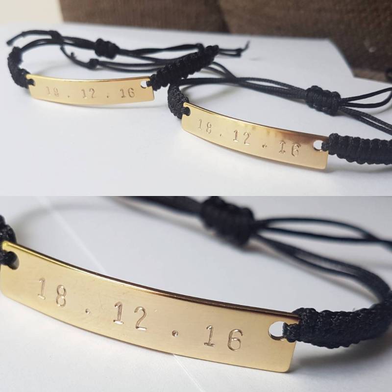 Sein Und Ihr Armband, Personalisiertes 14K Gefülltes Goldbar Wählen Sie Einen Beliebigen Namen/Nummer. Lieferumfang 2 Armbänder Sein Und Ihr Armband, Personalisiertes 14K Gefülltes Goldbar Wählen Sie Einen Beliebigen Namen/Nummer. Lieferumfang 2 Armbänder von SIMPLEandSMALL