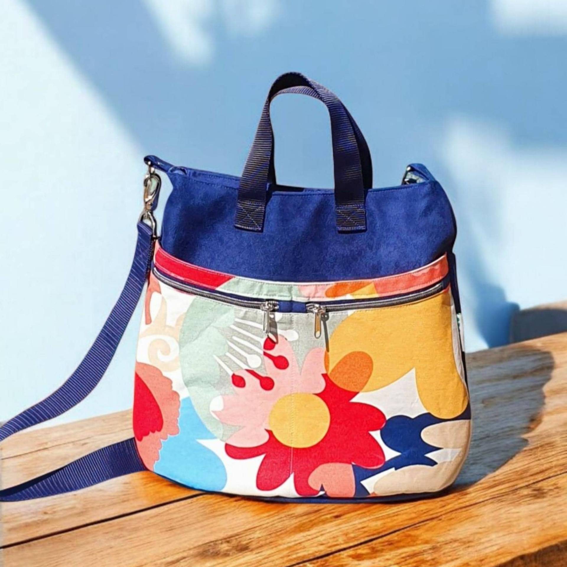 Handgemachte Handtasche Damen, Blauer Shopper Aus Kunstleder Und Canvas Mit Blumenmuster, Elegante Umhängetasche Für Alltag Büro von SISTRU
