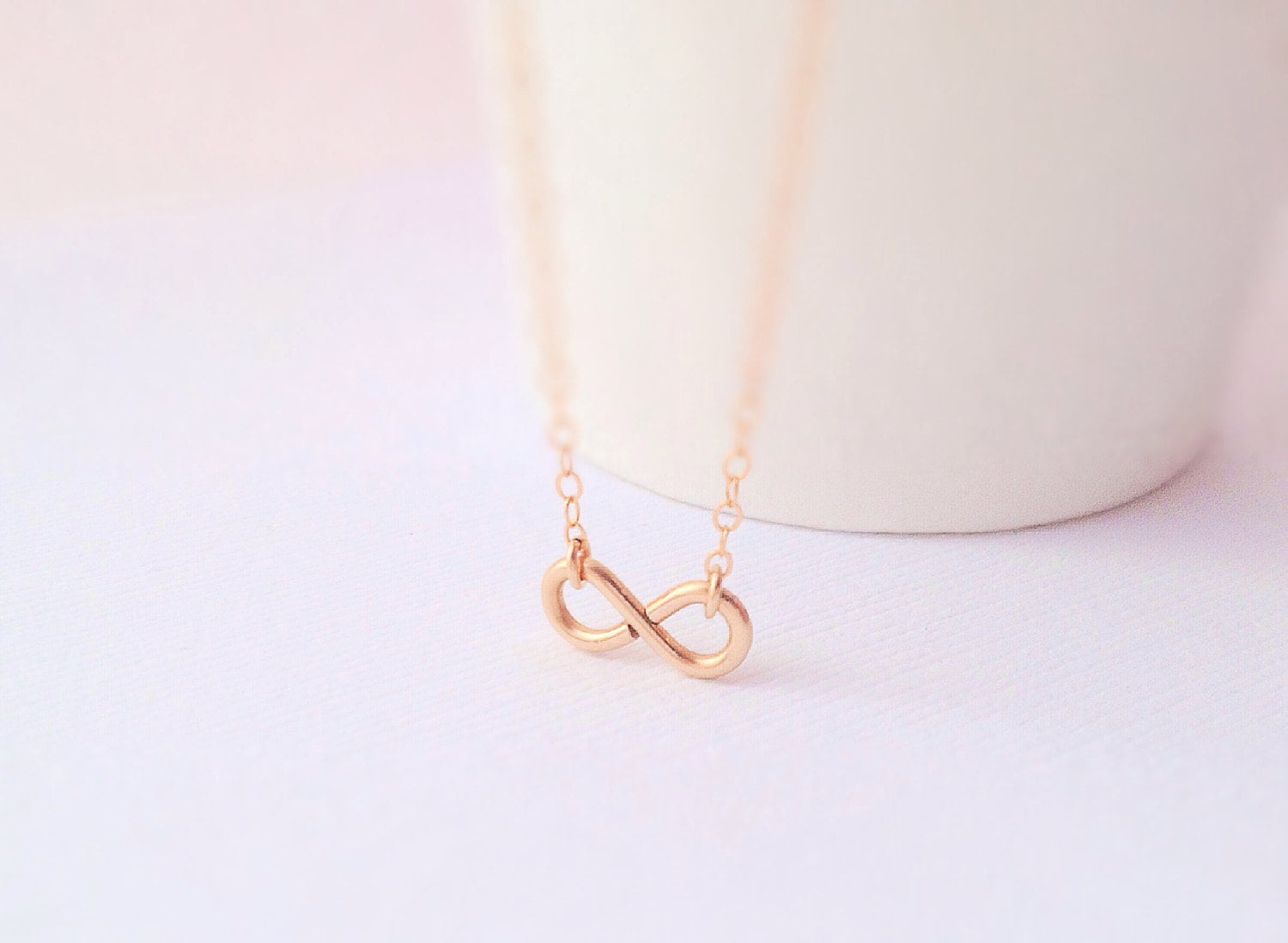 Gold Gefüllt Unendlichkeit Halskette - Tiny Infinity Halskette, Infinity-Anhänger, Fill Geschichtete Gold Gefüllt Unendlichkeit Halskette - Tiny Infinity Halskette, Infinity-Anhänger, Fill Geschichtete von SIXOCLOCKdesigns