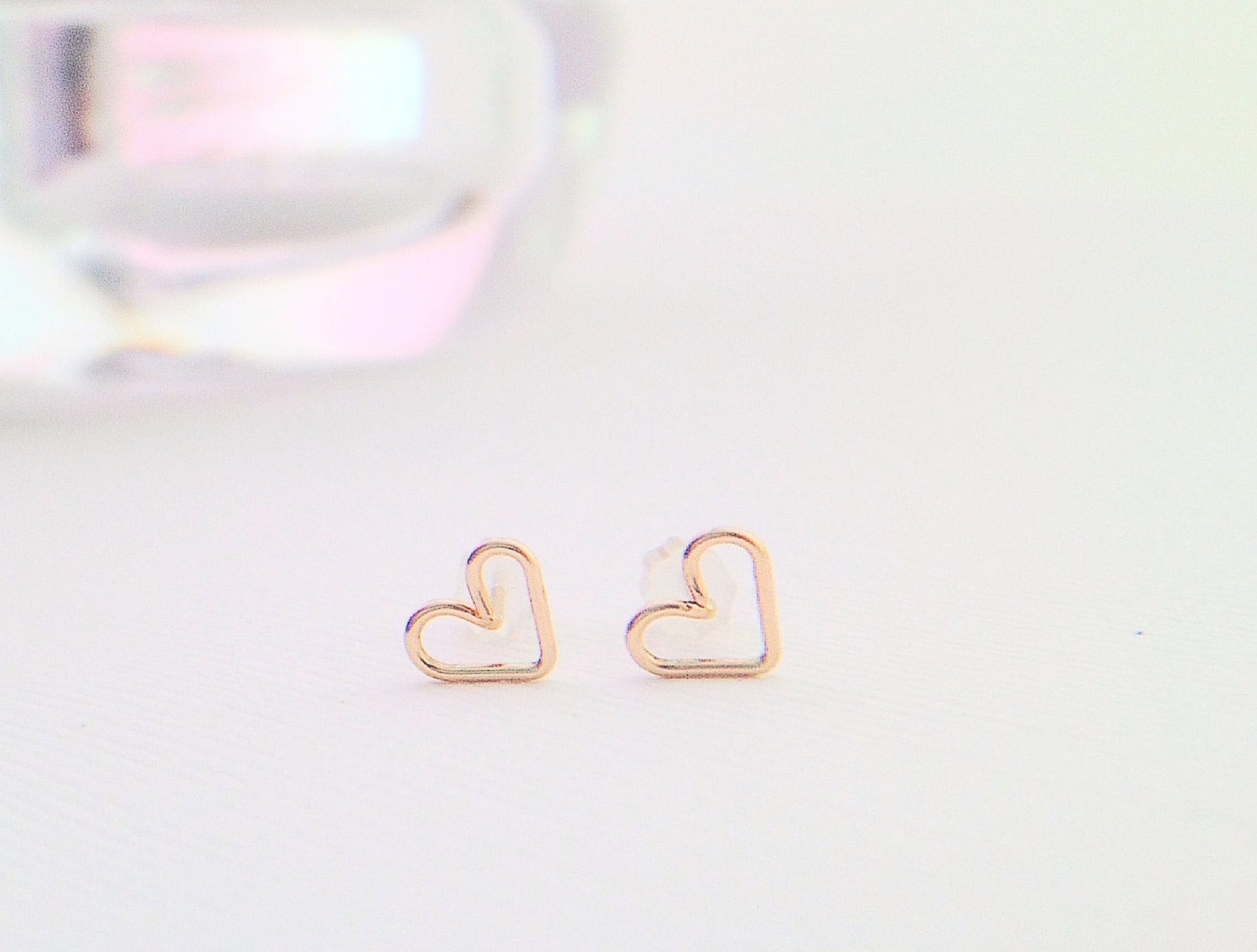 Herz Ohrringe Gold - Ohrstecker Draht Post Gold Filled Sterling Silber Herz Ohrringe Gold - Ohrstecker Draht Post Gold Filled Sterling Silber von SIXOCLOCKdesigns