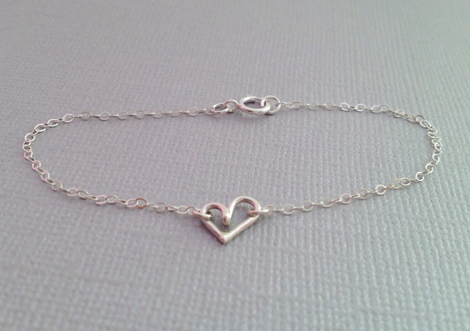 Zarte Sterling Herz Armband - Valentinstag Geschenk Zierliche Offenes Silber Kleine Offenes Zarte Sterling Herz Armband - Valentinstag Geschenk Zierliche Offenes Silber Kleine Offenes von SIXOCLOCKdesigns