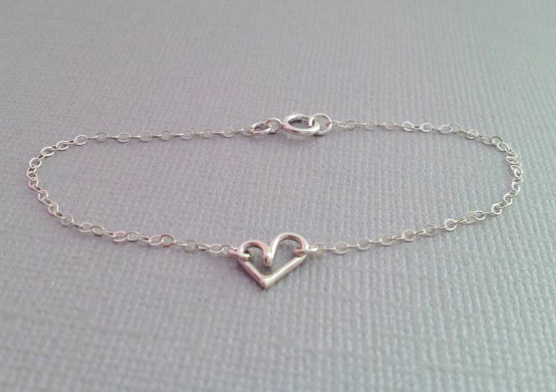 Zarte Sterling Herz Armband - Valentinstag Geschenk Zierliche Offenes Silber Kleine Offenes Zarte Sterling Herz Armband - Valentinstag Geschenk Zierliche Offenes Silber Kleine Offenes von SIXOCLOCKdesigns