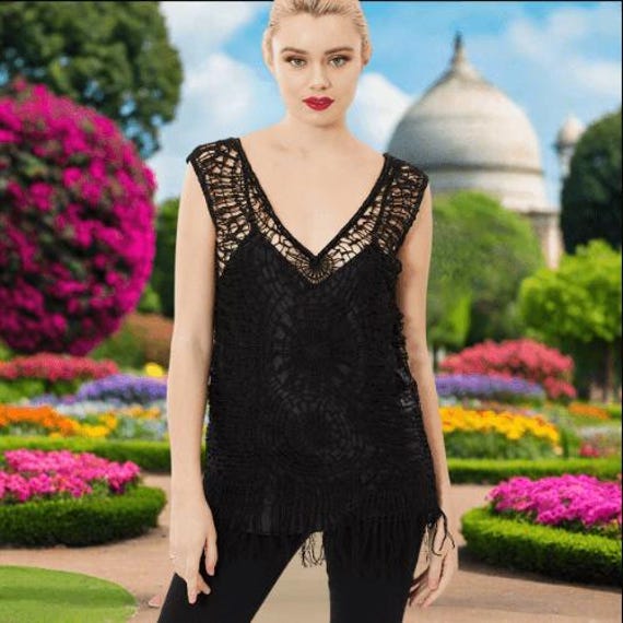 Gehäkelte Perlen Fransen Top von SIYONACOUTURE