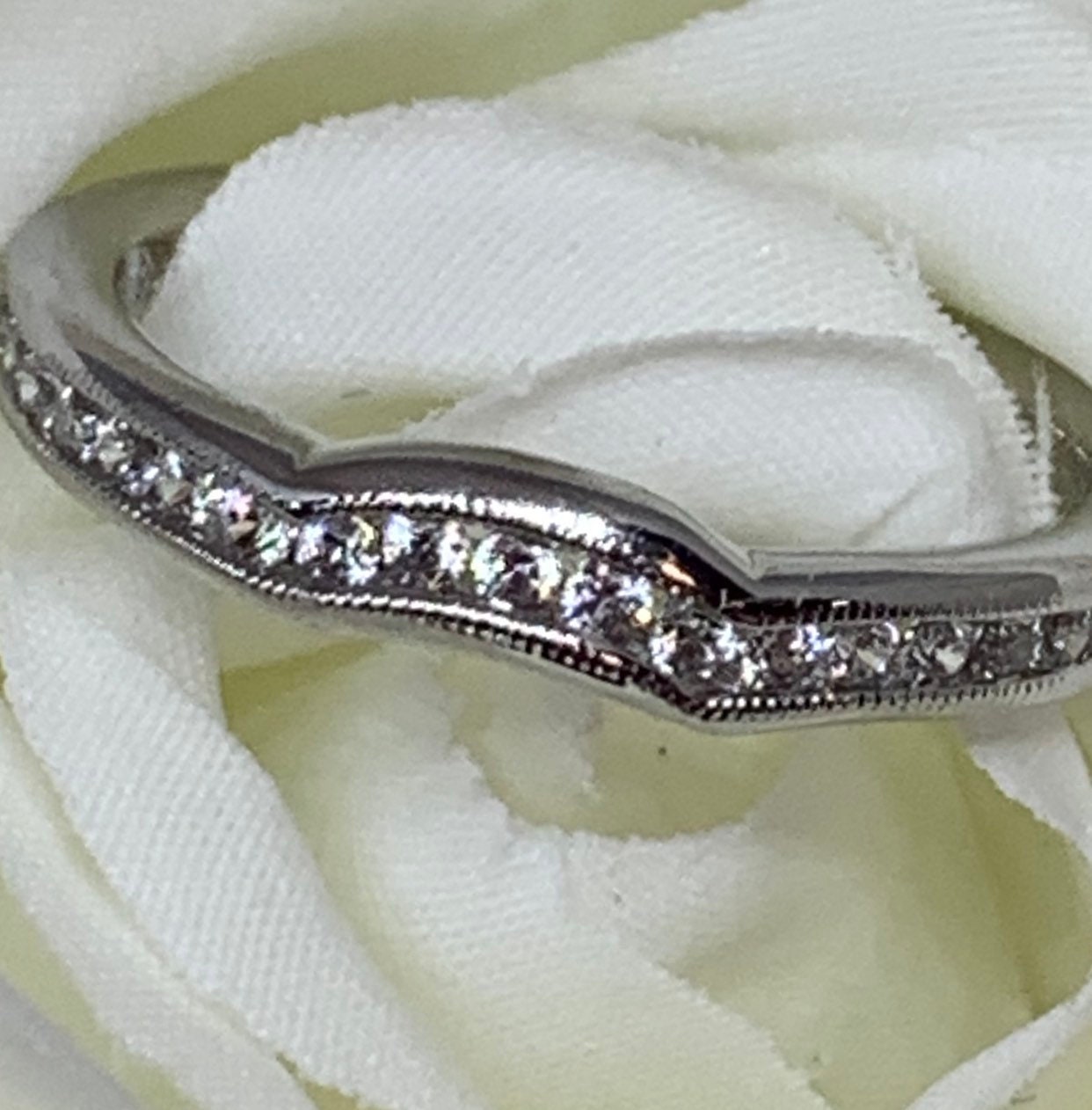 Damen 14 K Gold Für Immer Ein Moissanite Ehering von SJEXCLUSIVEJEWELRY