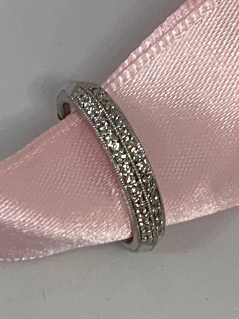 Damen Doppel-Reihe 14 K Gold Für Immer Ein Moissanite Ehering von SJEXCLUSIVEJEWELRY