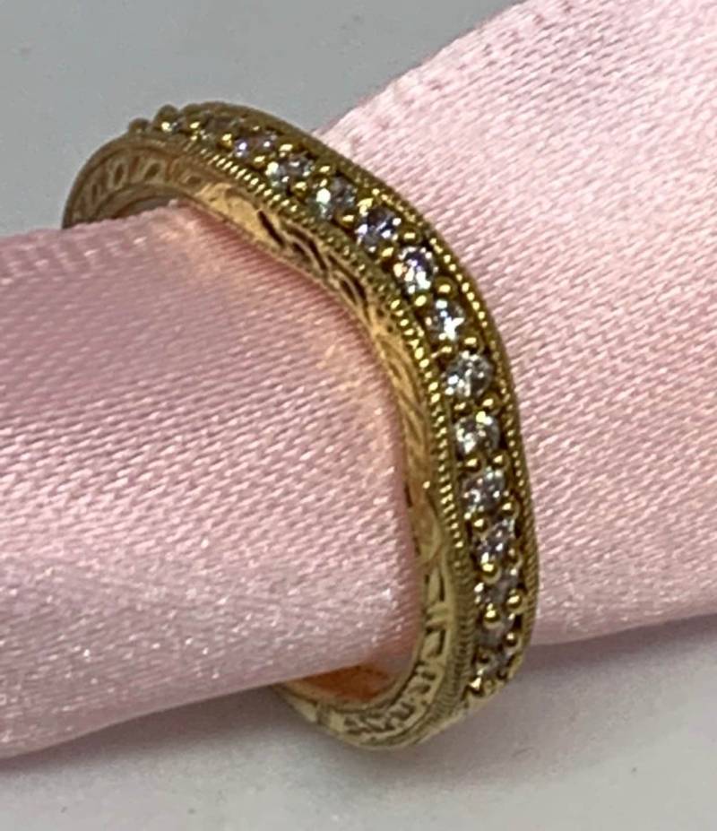 Damen Wave Design 14 K Gold Für Immer Ein Moissanite Ehering von SJEXCLUSIVEJEWELRY