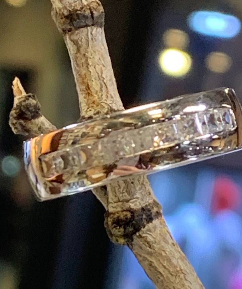 Handgemachte Kanal Set Moissanite Platz Hochzeitsband von SJEXCLUSIVEJEWELRY