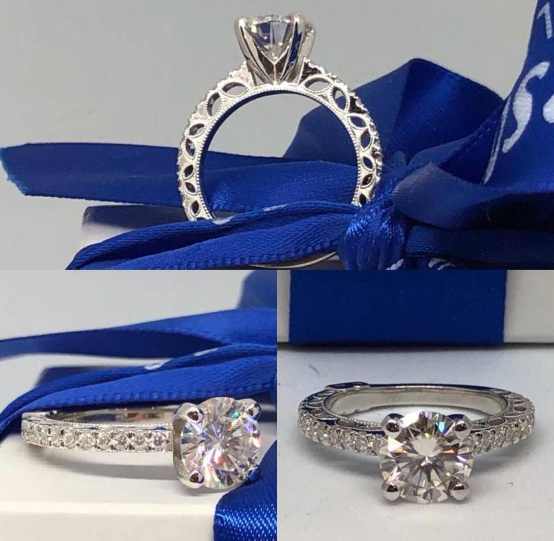 Ladies 14Kt Round Center Cut Forever One Moissanite Engagement Ring von SJEXCLUSIVEJEWELRY