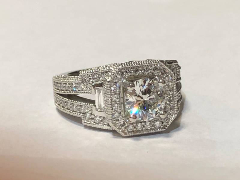 Ladies 14Kt Round Center Cut Forever One Moissanite Halo Engagement Ring von SJEXCLUSIVEJEWELRY