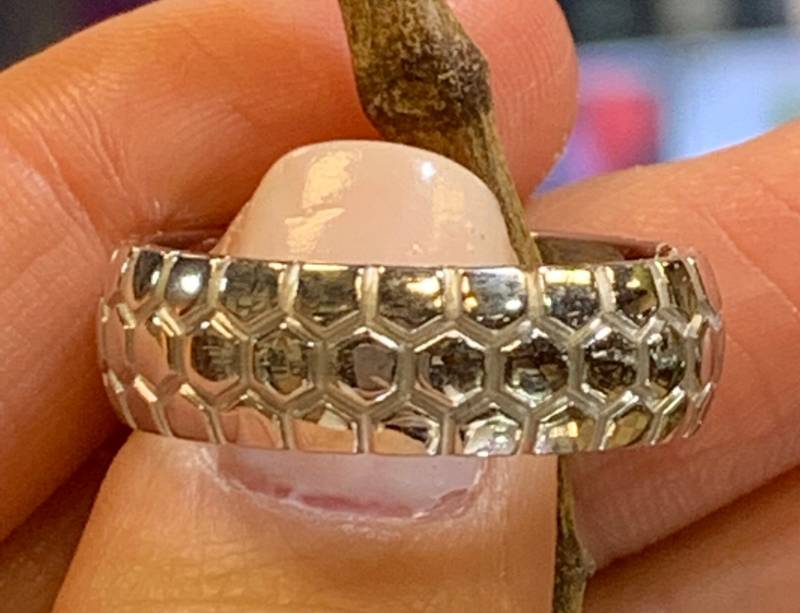 Reifen-Thread Design Halbrunde Hochzeit Band. 8mm von SJEXCLUSIVEJEWELRY