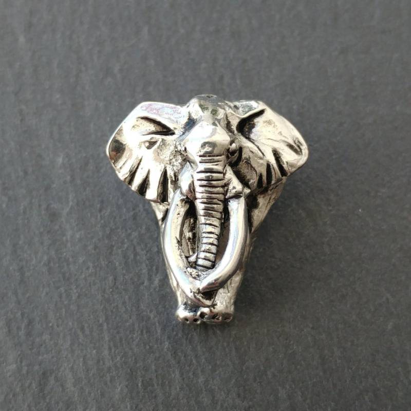 Handgemachte Elefant Brosche Aus Zinn Silber Tier Anstecknadel Handgemachte Elefant Brosche Aus Zinn Silber Tier Anstecknadel von SJHdesignsuk