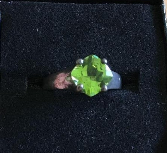 Peridot Ring in Sterling Silber von SJMarsStudio