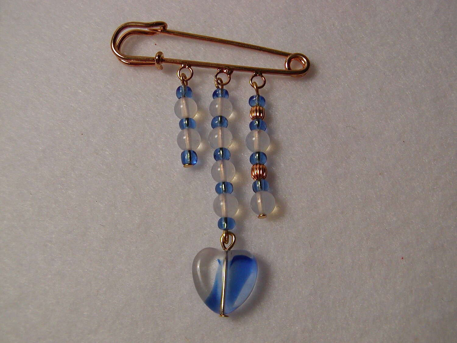 Blaue Dangle Herz Pin Blaue Dangle Herz Pin von SJOJewelryDesigns