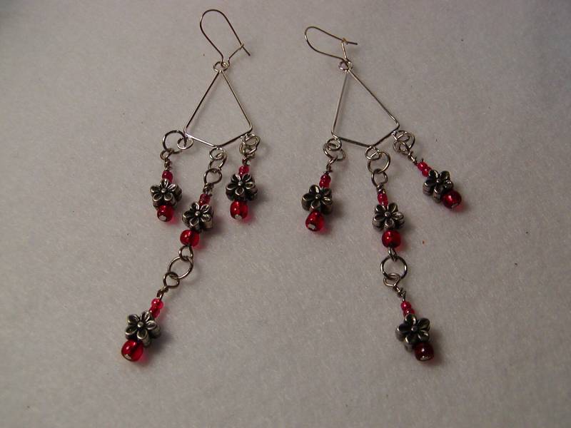 Rot Und Zinn Blume Ohrringe Rot Und Zinn Blume Ohrringe von SJOJewelryDesigns