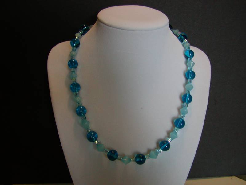 Schattierungen Von Blau Halskette Schattierungen Von Blau Halskette von SJOJewelryDesigns