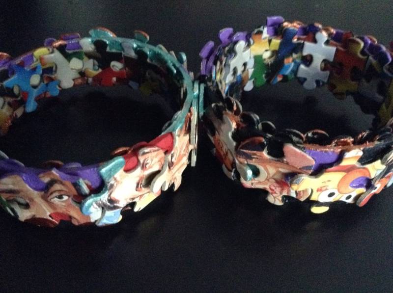 Tv Personalities Puzzle Armband von SJPuzzles