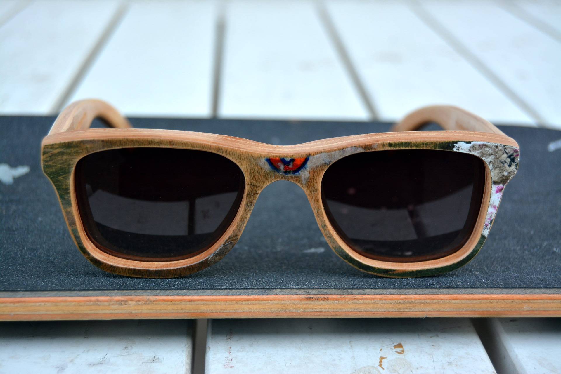 Recycled Skateboard Sonnenbrille, Natürlich Golden, Holz Frauen Geschenk Für Sie, Ihn von SK8RINGS
