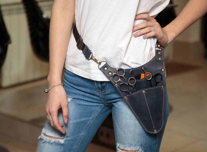 Leder Barber Tool Gürteltasche Personalisierte Friseur Schere Tasche Leder Barber Tool Gürteltasche Personalisierte Friseur Schere Tasche von SKLKT