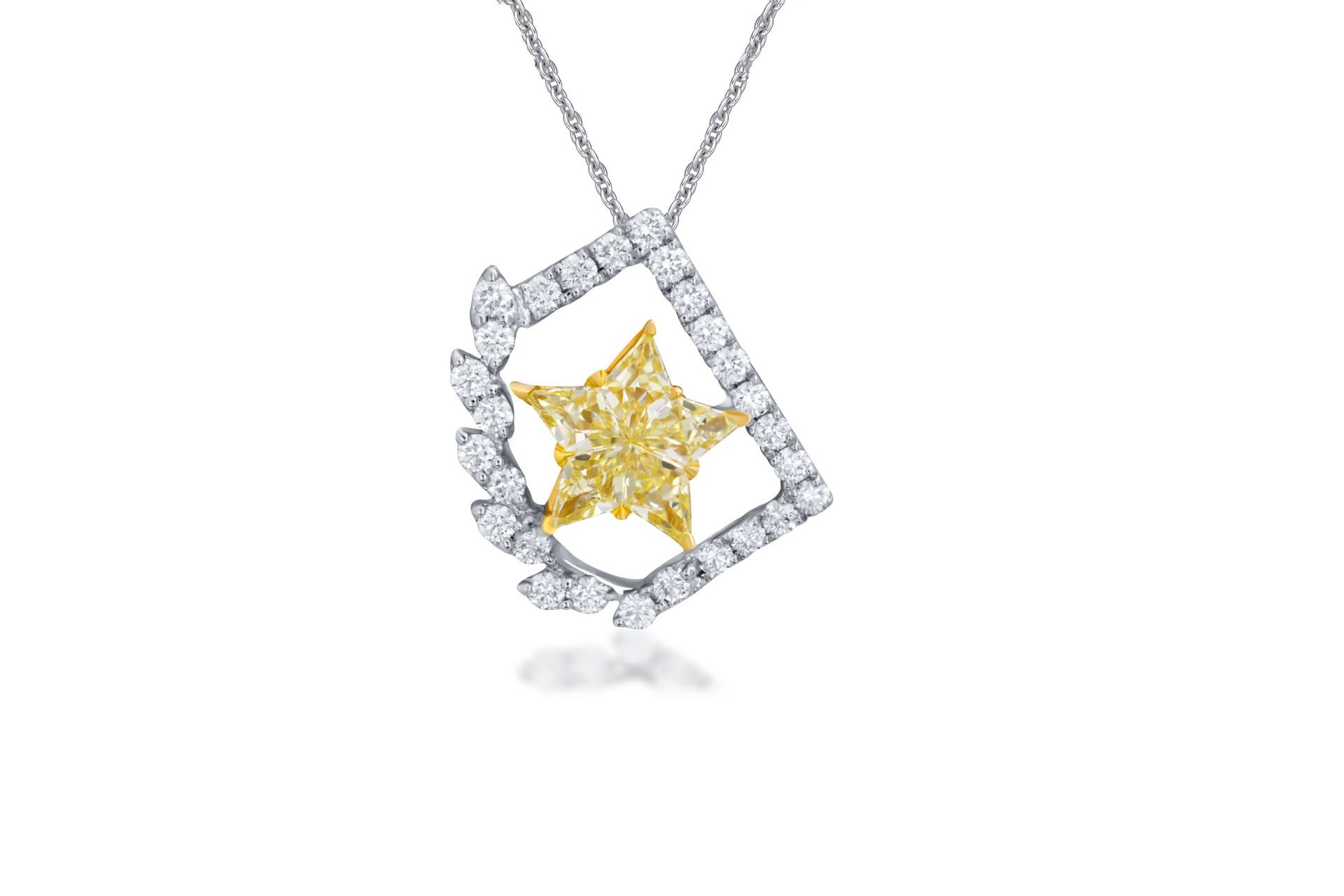 0.74 Cts Natürliche Diamanten Anhänger, C-Würfel Gelbe Diamant Anhänger Aus 18 Karat Weißgold Igi Zertifiziert Damen von SKSMHKLTD