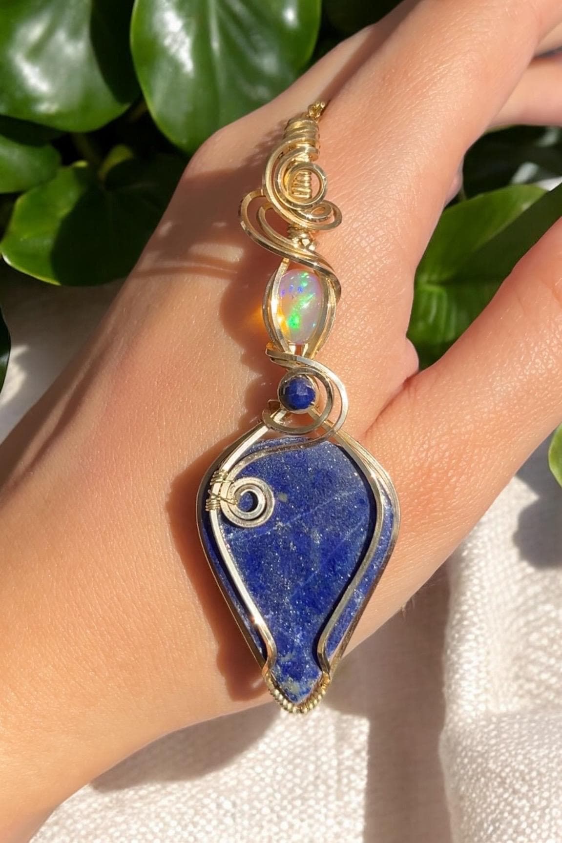 Lapis Lazuli Und Opal - Kette Lapis Lazuli Und Opal - Kette von SKcreating