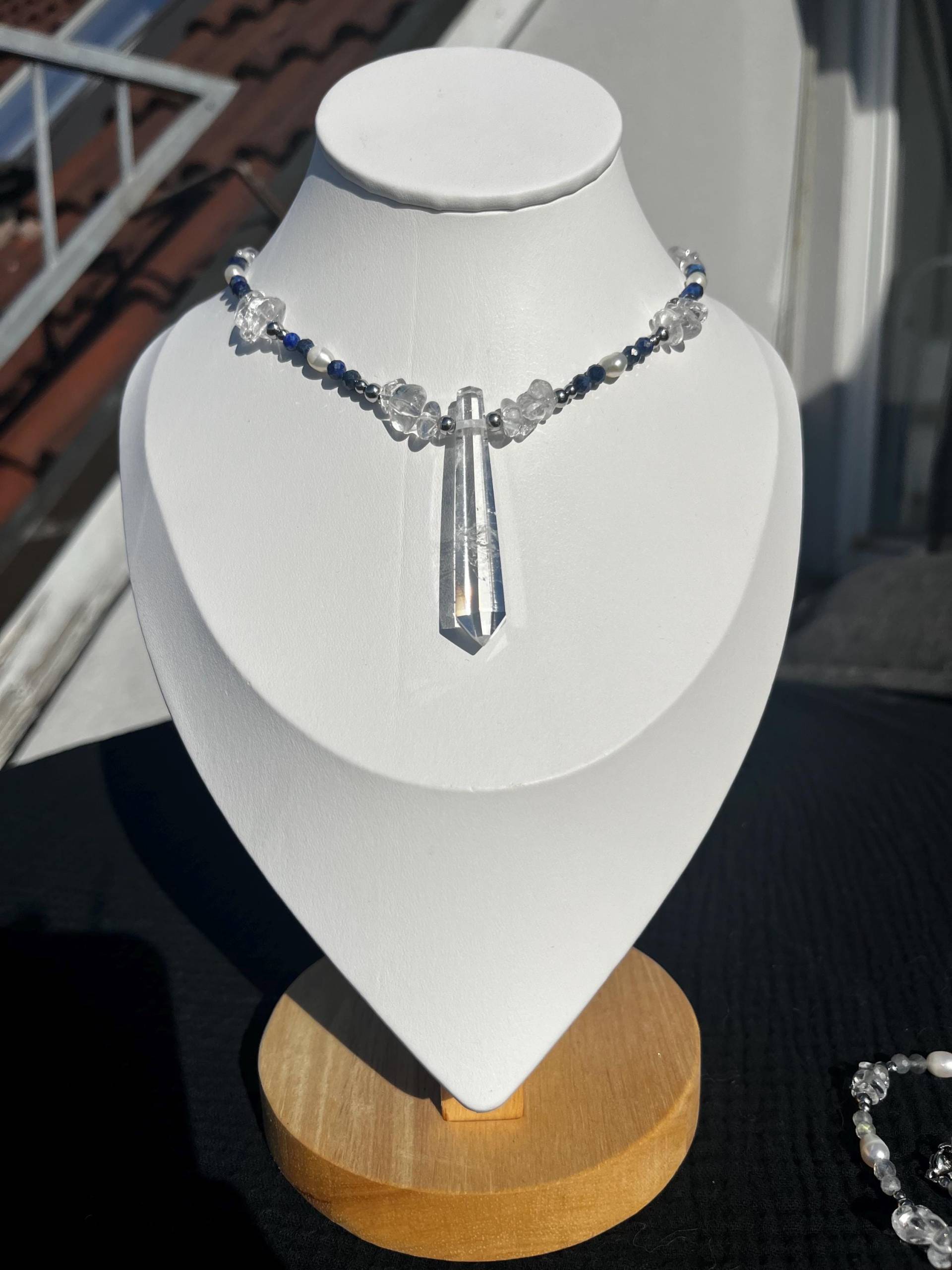 Perlenkette Mit Bergkristall Perlenkette Mit Bergkristall von SKcreating