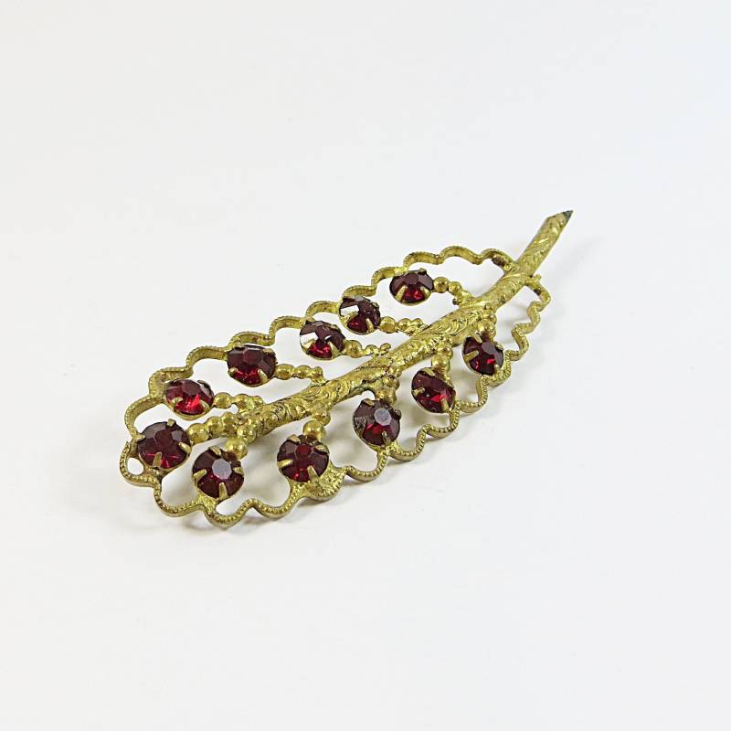 Edwardian Brosche Pin, Vintage Rubin Kristall Messing Blatt Oder Feder Kleine Motiv Edwardian Brosche Pin, Vintage Rubin Kristall Messing Blatt Oder Feder Kleine Motiv von SLCDesignsUK