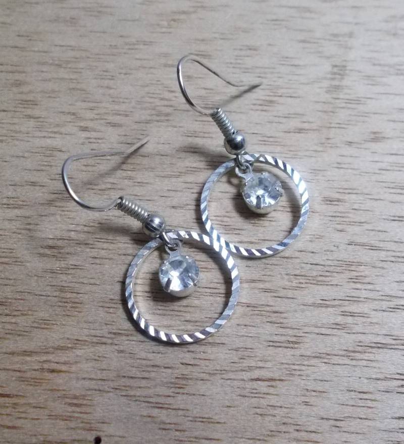 Handgemachte Strass-Ohrringe, Versilbert, Hypoallergen von SLGJewelryDesigns