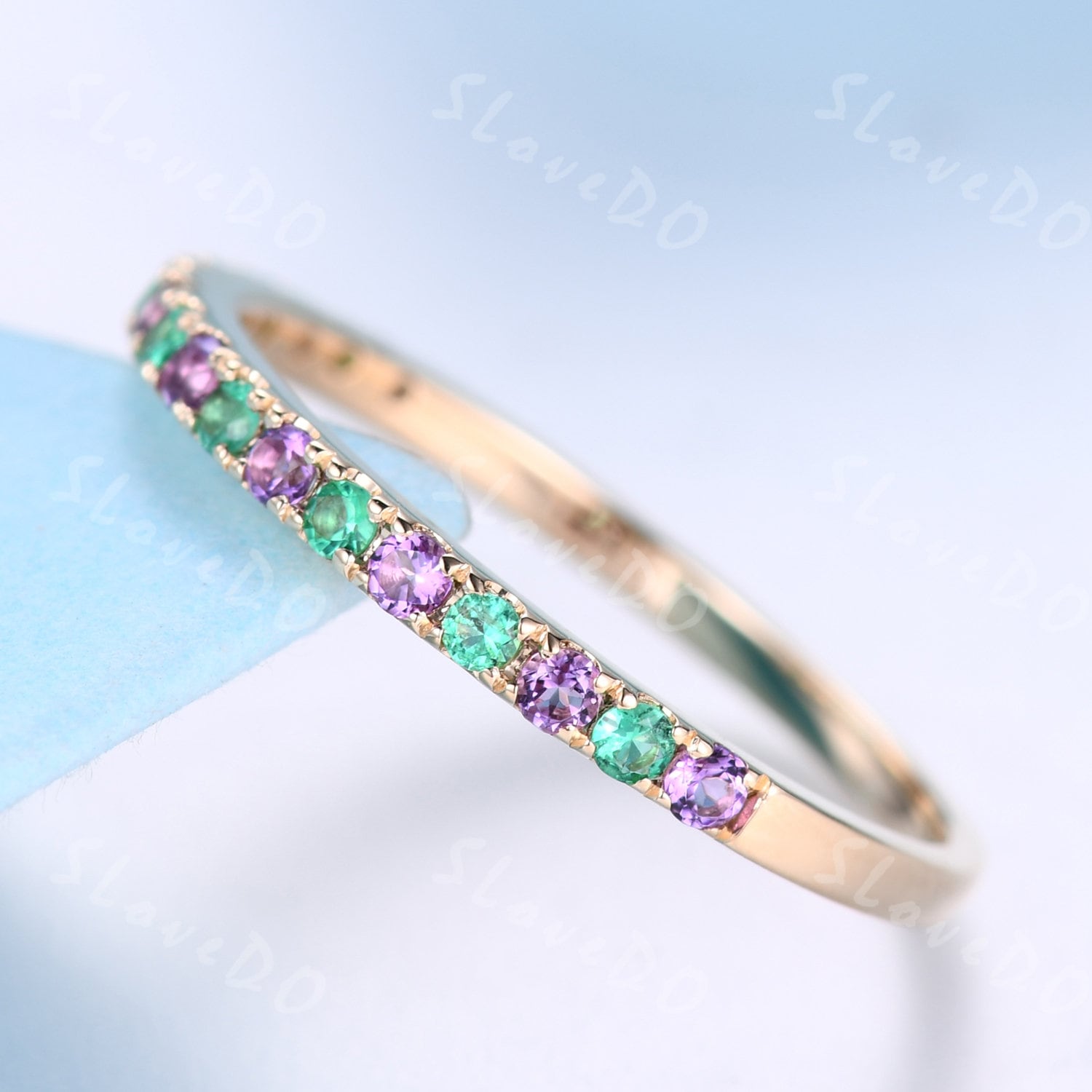 14K Gold Amethyst Smaragd Ring Geen Halbe Ewigkeit Zierlicher Mai Geburtsstein Stapelring Jahrestag Geschenk Personalisiert von SLoveDO