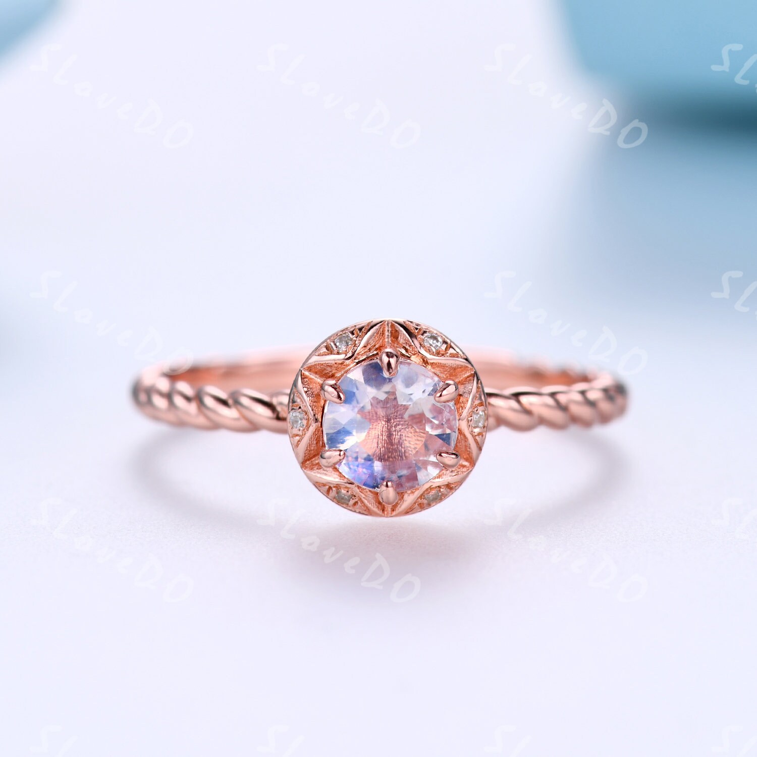 Rundschliff Mondstein Verlobungsring, Rosegold Ring, Edelstein Natürlicher Regenbogen Mondstein, Handgemachter Schmuck, Diamant Ring von SLoveDO