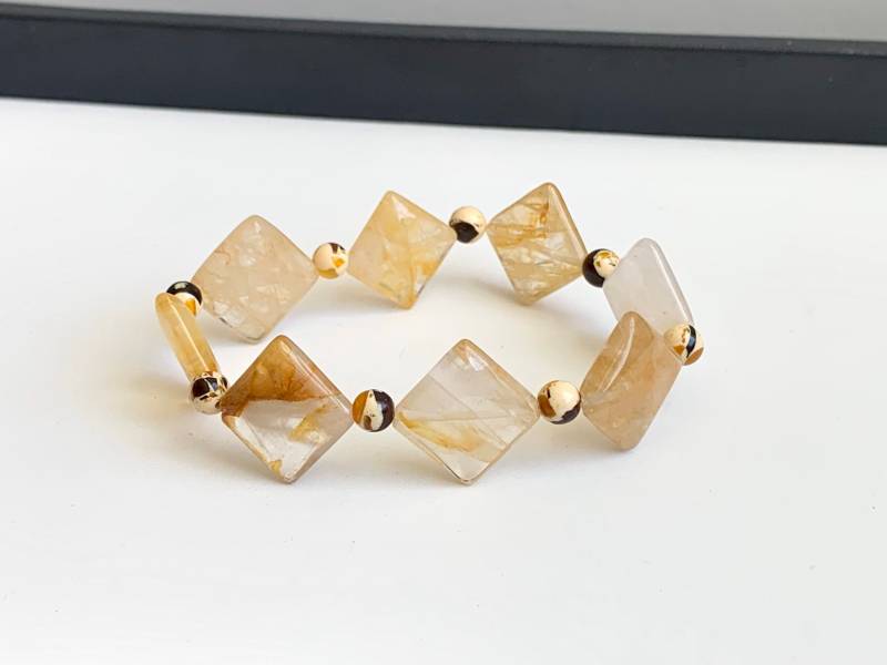 Citrine Und Bernstein Stretch Armband - Größe Medium Citrine Und Bernstein Stretch Armband - Größe Medium von SLynetteJewelry