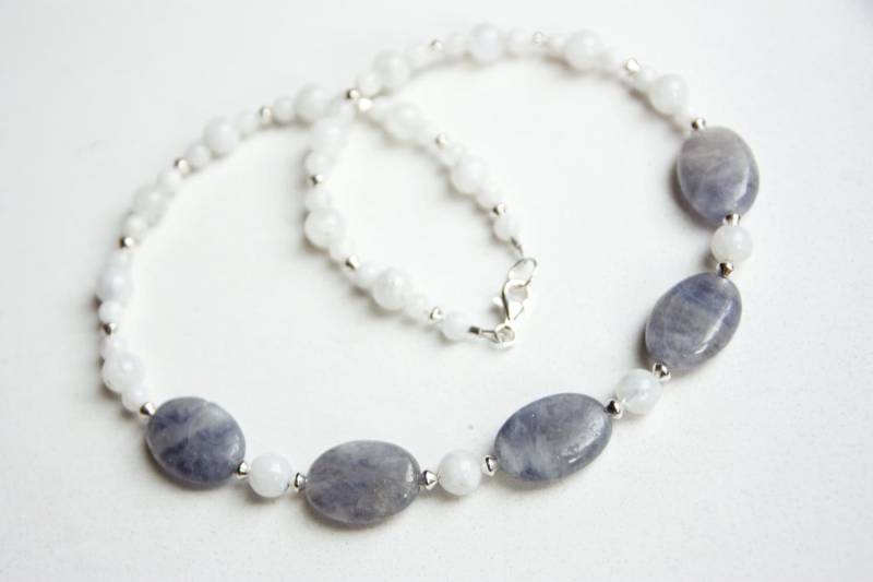 Iolith Halskette Perlen Mit Mondstein Echte Edelsteine Sterling Silber Und Finishings Iolith Halskette Perlen Mit Mondstein Echte Edelsteine Sterling Silber Und Finishings von SLynetteJewelry