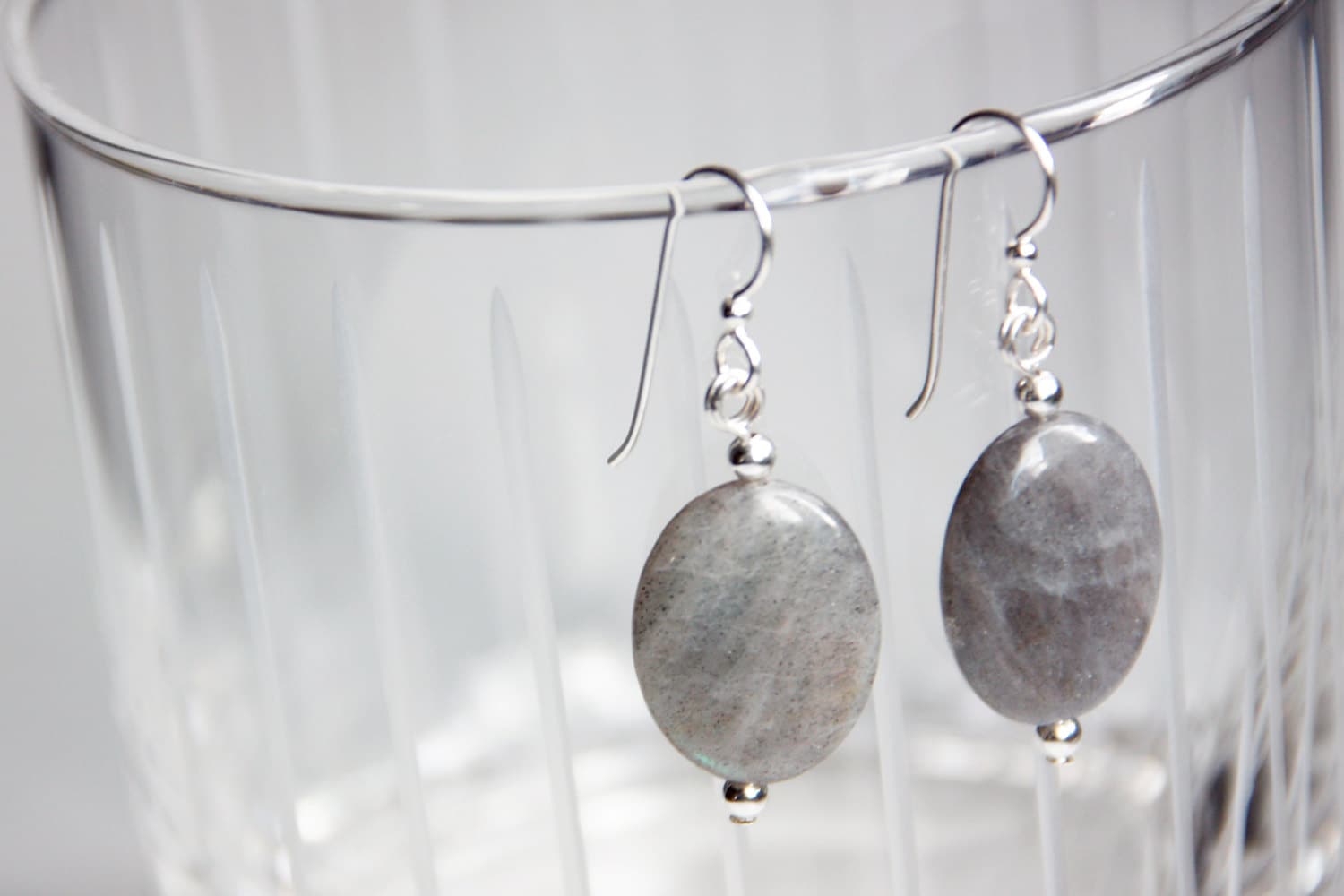 Labradorit Ohrringe Mit Sterling Silber Labradorit Ohrringe Mit Sterling Silber von SLynetteJewelry