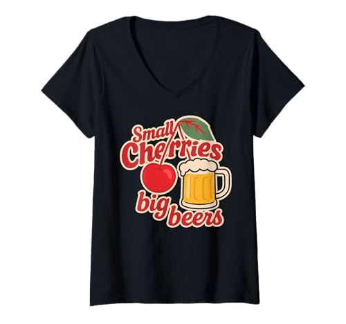 Damen SMALL Cherries Big Beers X Malle Party Mallorca Kirschen T-Shirt mit V-Ausschnitt Damen SMALL Cherries Big Beers X Malle Party Mallorca Kirschen T-Shirt mit V-Ausschnitt von SMALL CHERRIES BIG BEERS X Only Cherry Love Fans
