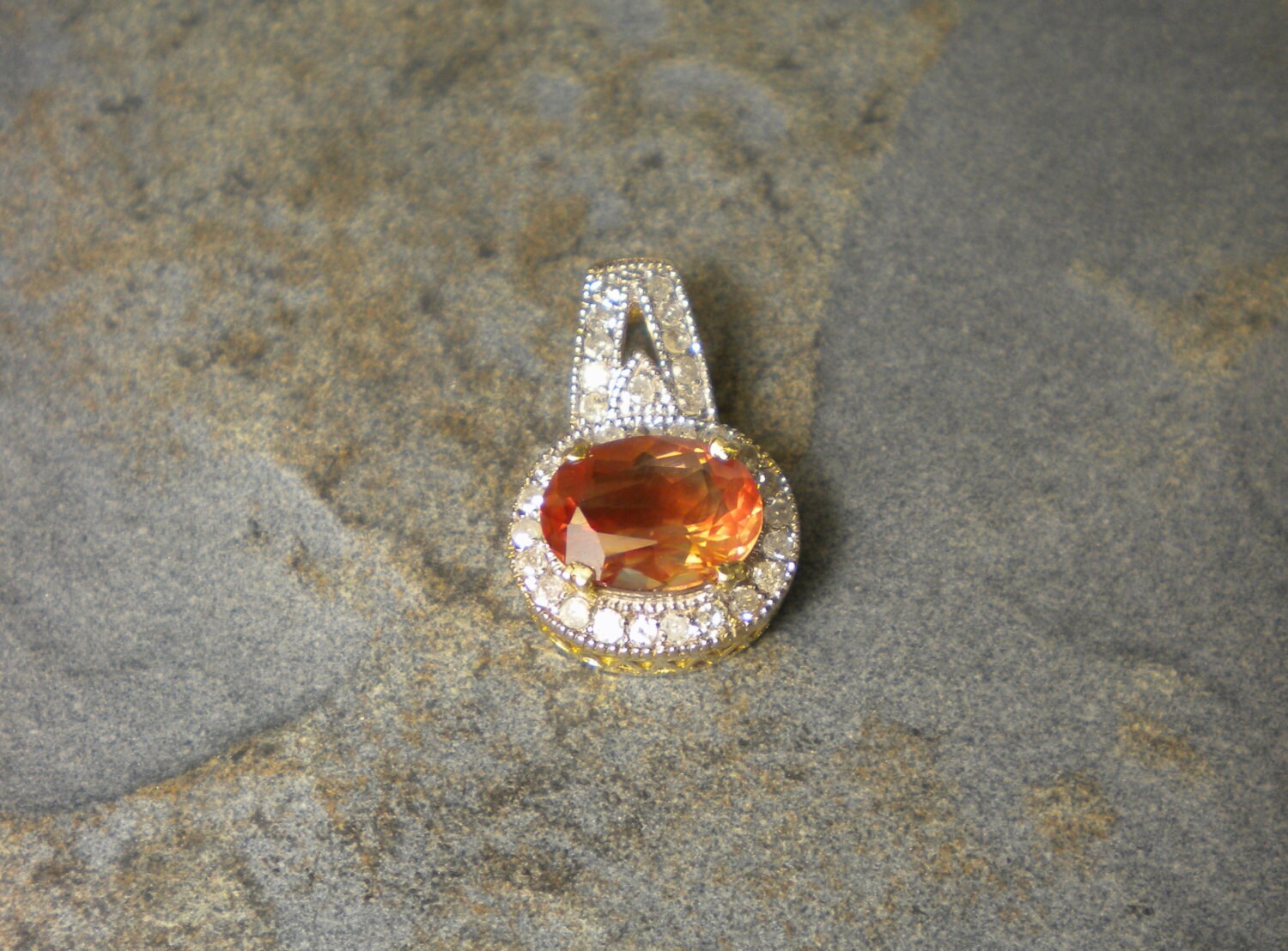 Oregon Sonnenstein, Diamant-Anhänger P118 von SMBJewelry