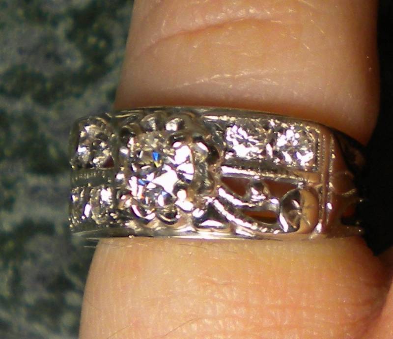 Vintage Diamant 14K Weißgold Blumenband von SMBJewelry