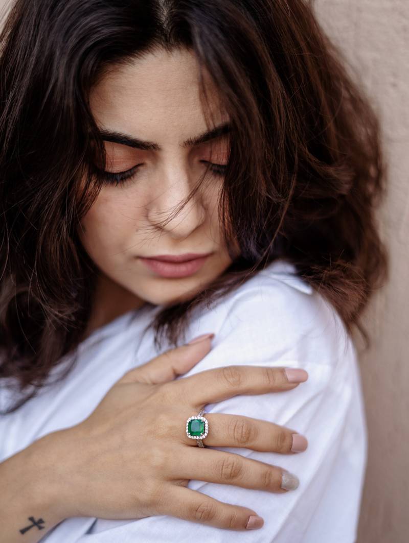 I.g.i Zertifizierter Natürlicher Kissen Smaragd Und Diamant Verlobungsring/14K Weißgold Mai Birthstone Frauen Geschenk Ring von SMGEMSIndia